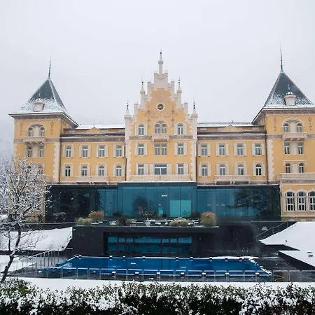 Hotel Grand Billia 5*