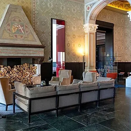 Grand Billia Hotel